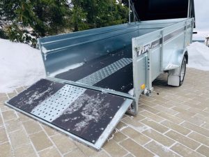 Pretslīdes piekabes dibenam 300x1400mm