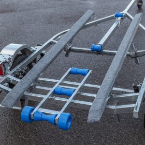 Slīdkalniņu komplekts laivas piekabei BX750