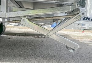 Stūra balsts regulējams 470mm / 800kg